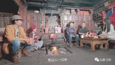 小球进黑洞